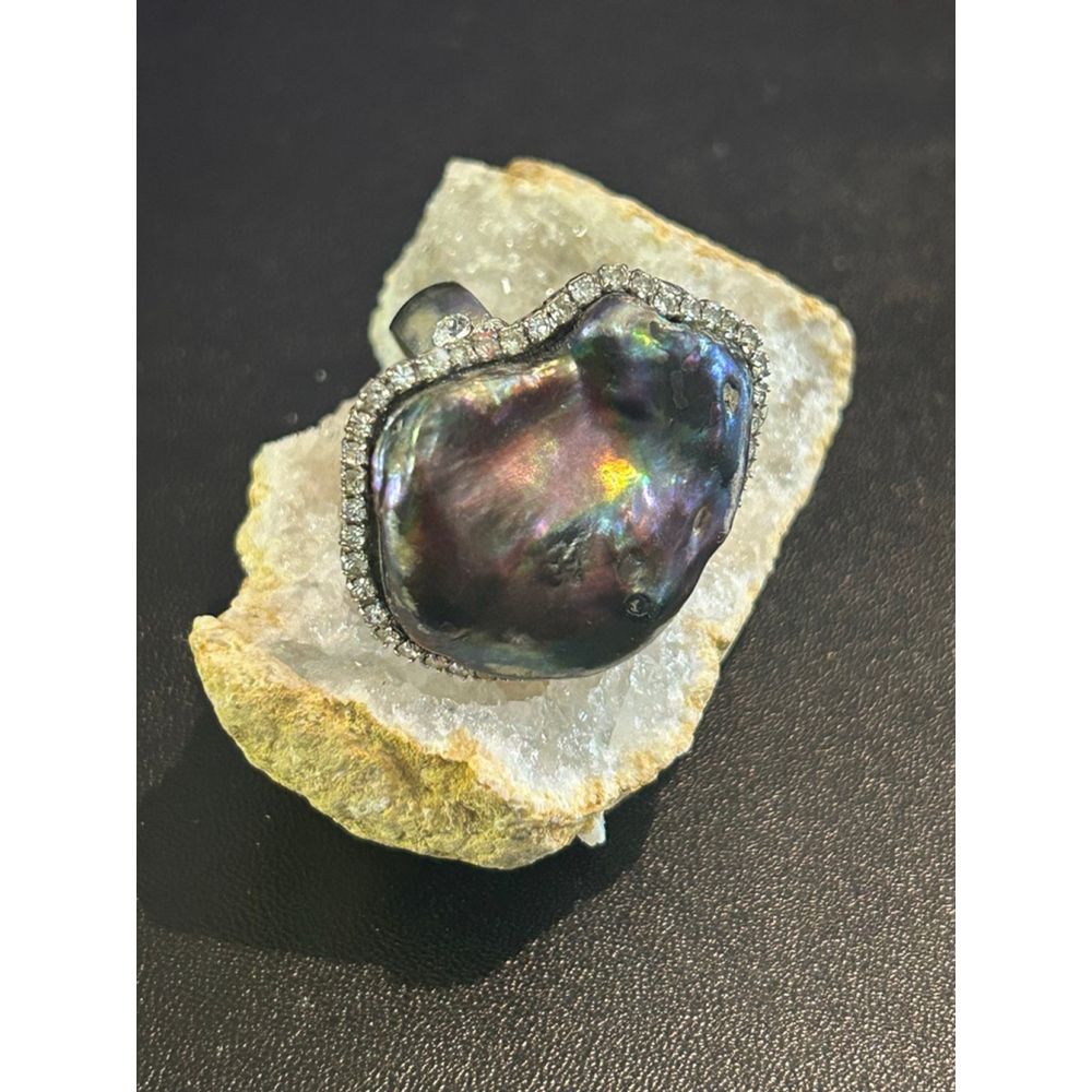 Women's Siman Tu unique peacock Baroque Pearl & crystal Ring, size 8.5